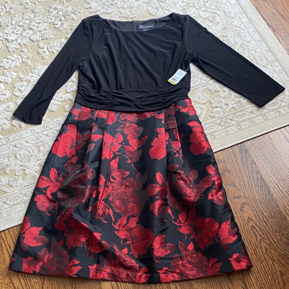 Jessica Howard Black Top with Red Floral Skirt A-Line Dress